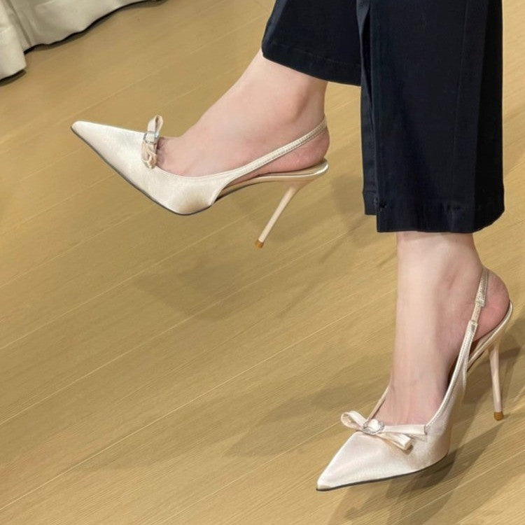 Talons pointus à nœud